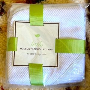 LITTLE HUDSON PARK BABY TURKISH HOODED TOWEL NWT